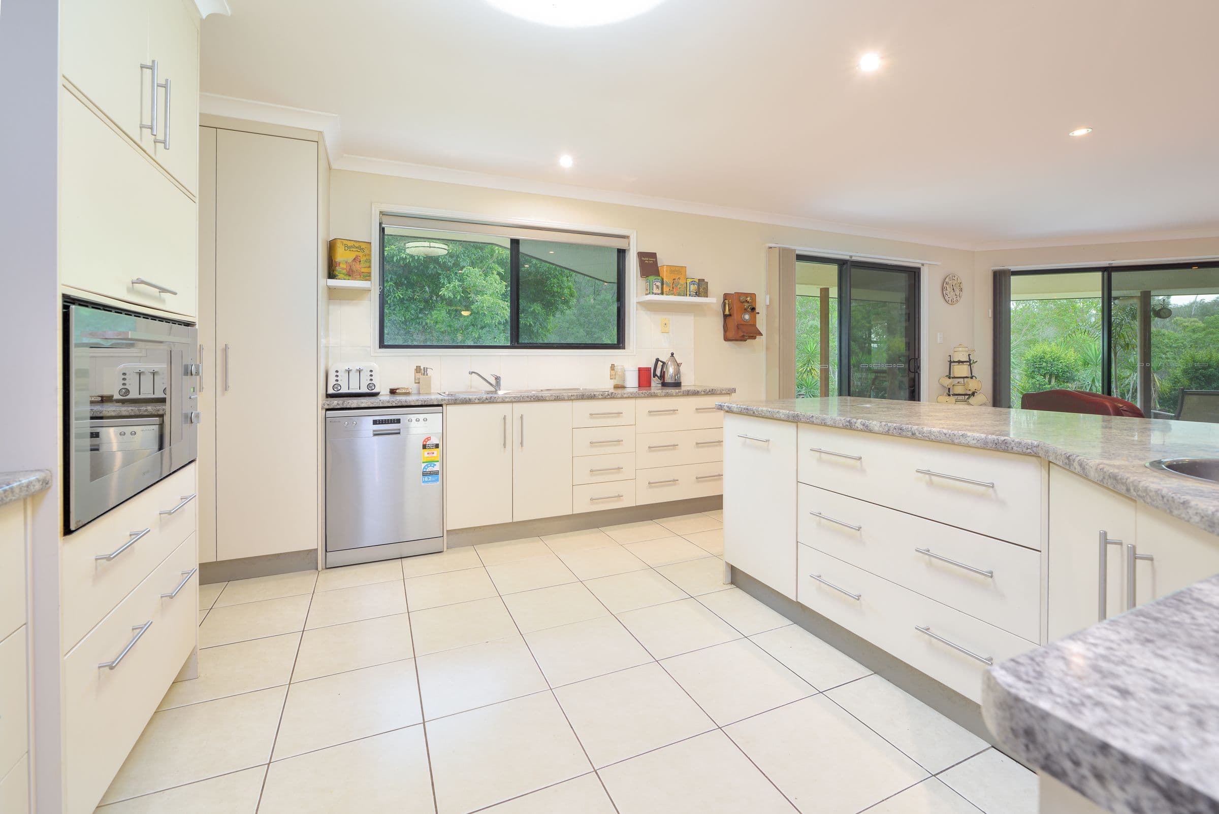 52 Lincoln James Drive, Burua QLD 4680, Burua - Thumbnail 3