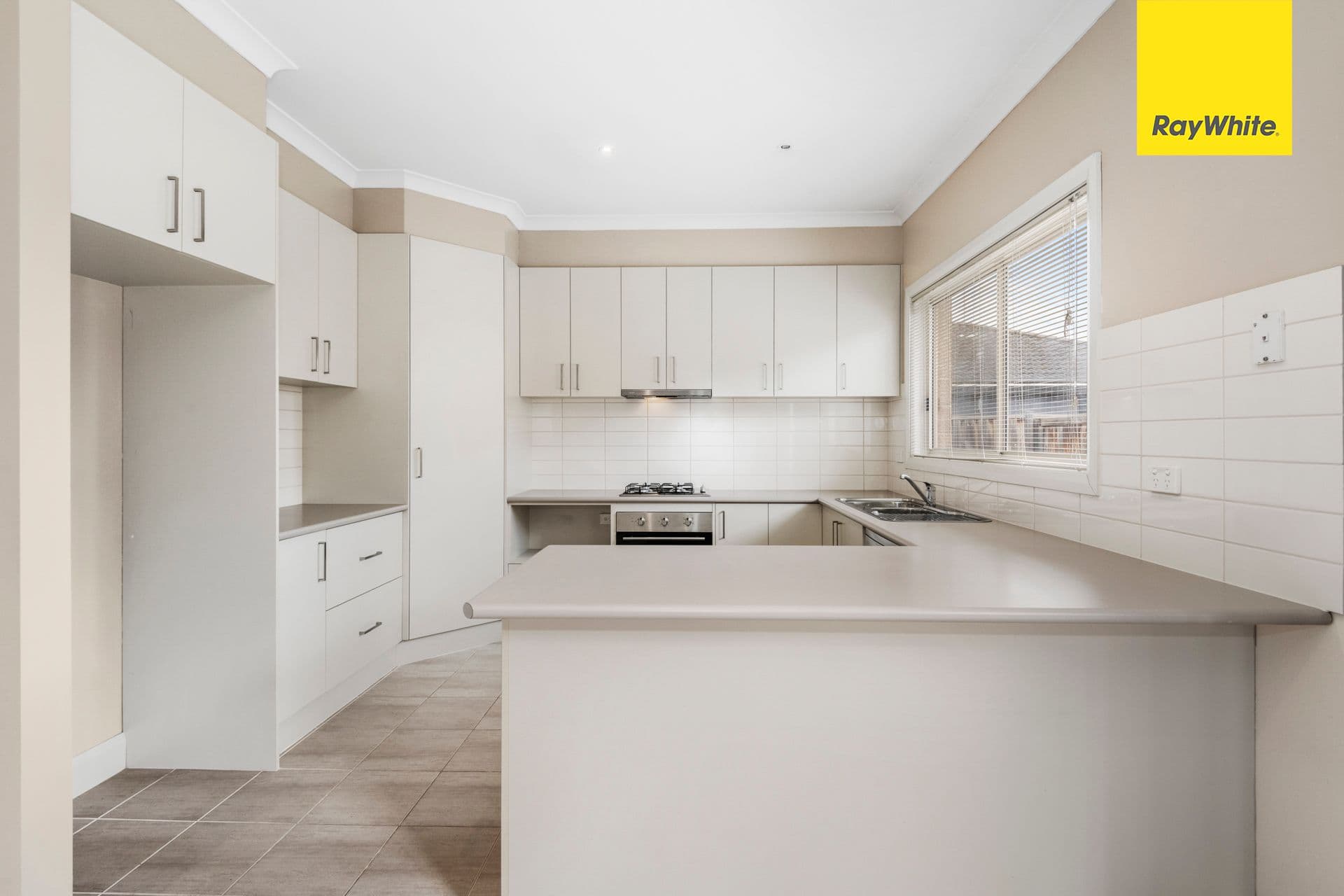 56 Barleygrass Crescent, Brookfield VIC 3338, Brookfield - Thumbnail 4