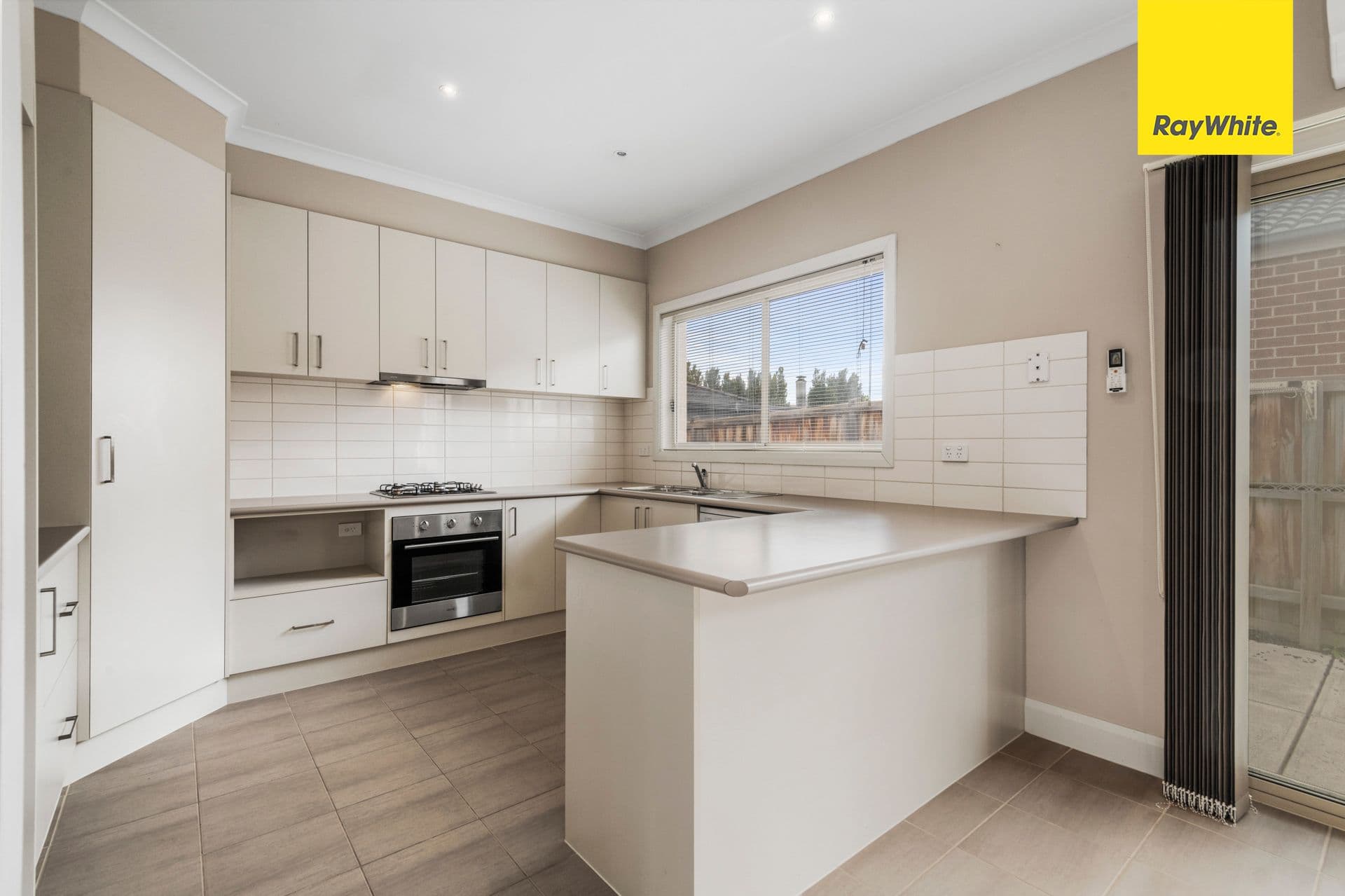 56 Barleygrass Crescent, Brookfield VIC 3338, Brookfield - Thumbnail 5