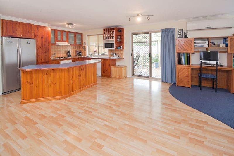 1 Lexton Drive, Langwarrin VIC 3910, Langwarrin - Thumbnail 2