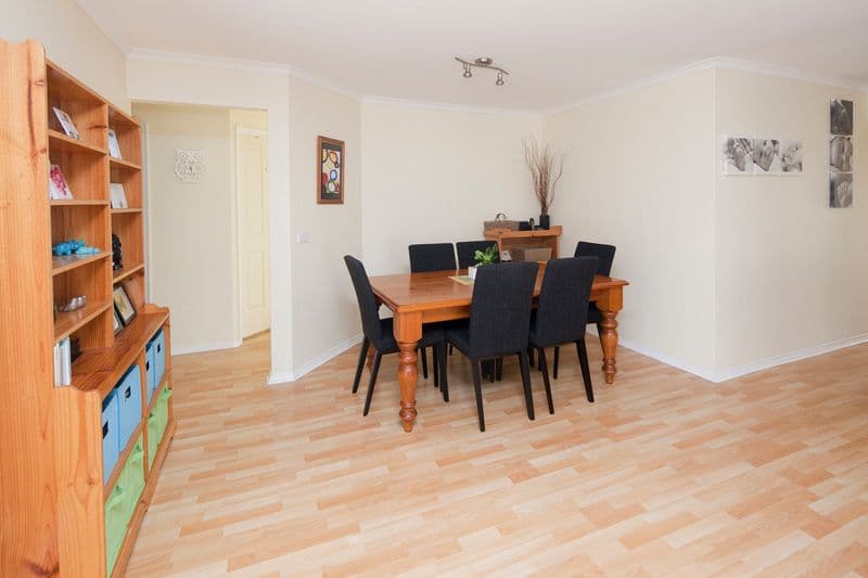 1 Lexton Drive, Langwarrin VIC 3910, Langwarrin - Thumbnail 4