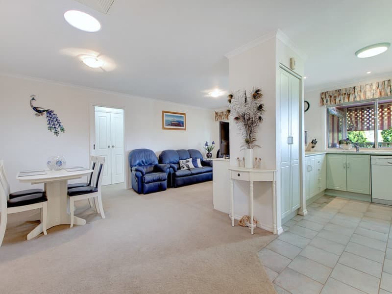 6 Lakeview Court, Aberfoyle Park - Thumbnail 6