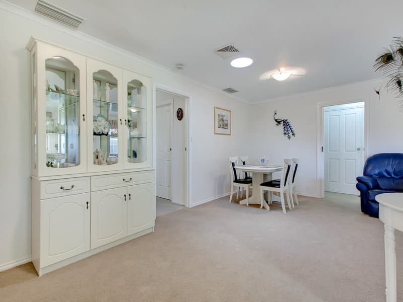6 Lakeview Court, Aberfoyle Park - Thumbnail 7