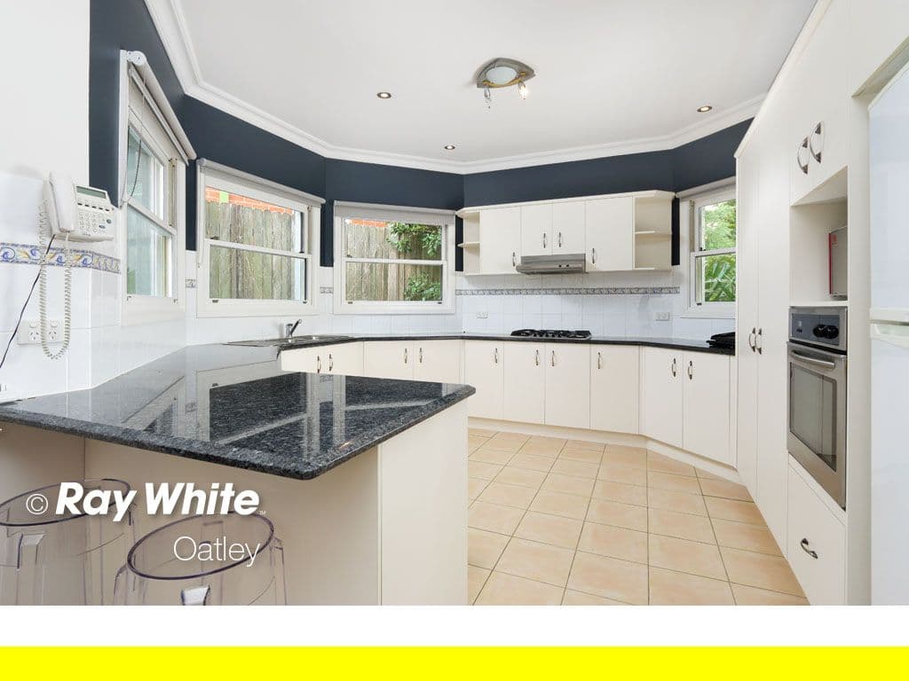 83 Lansdowne Crescent, Oatley - Thumbnail 5