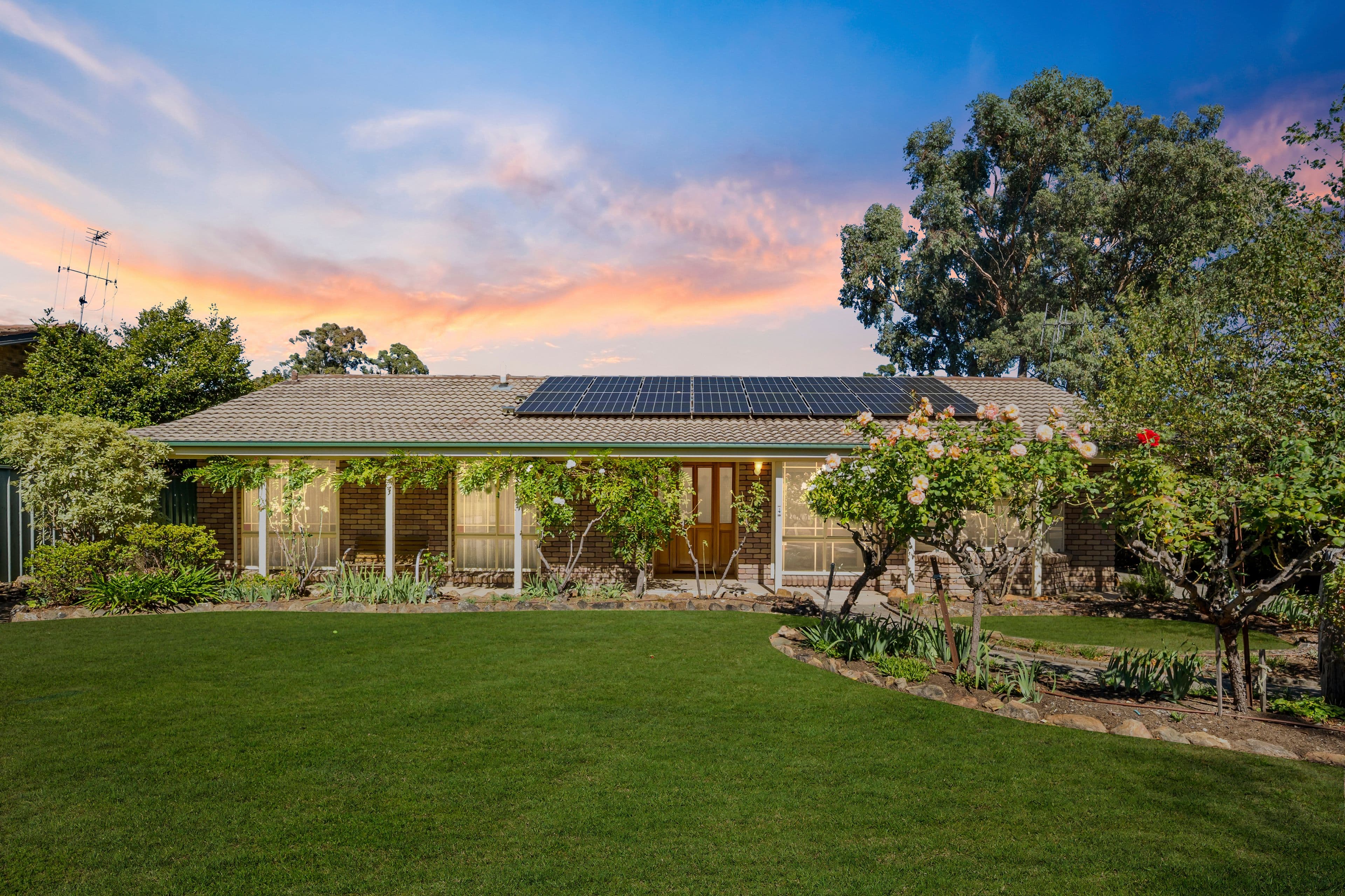 4 Billson Place, Wanniassa ACT 2903, Wanniassa - Image 1