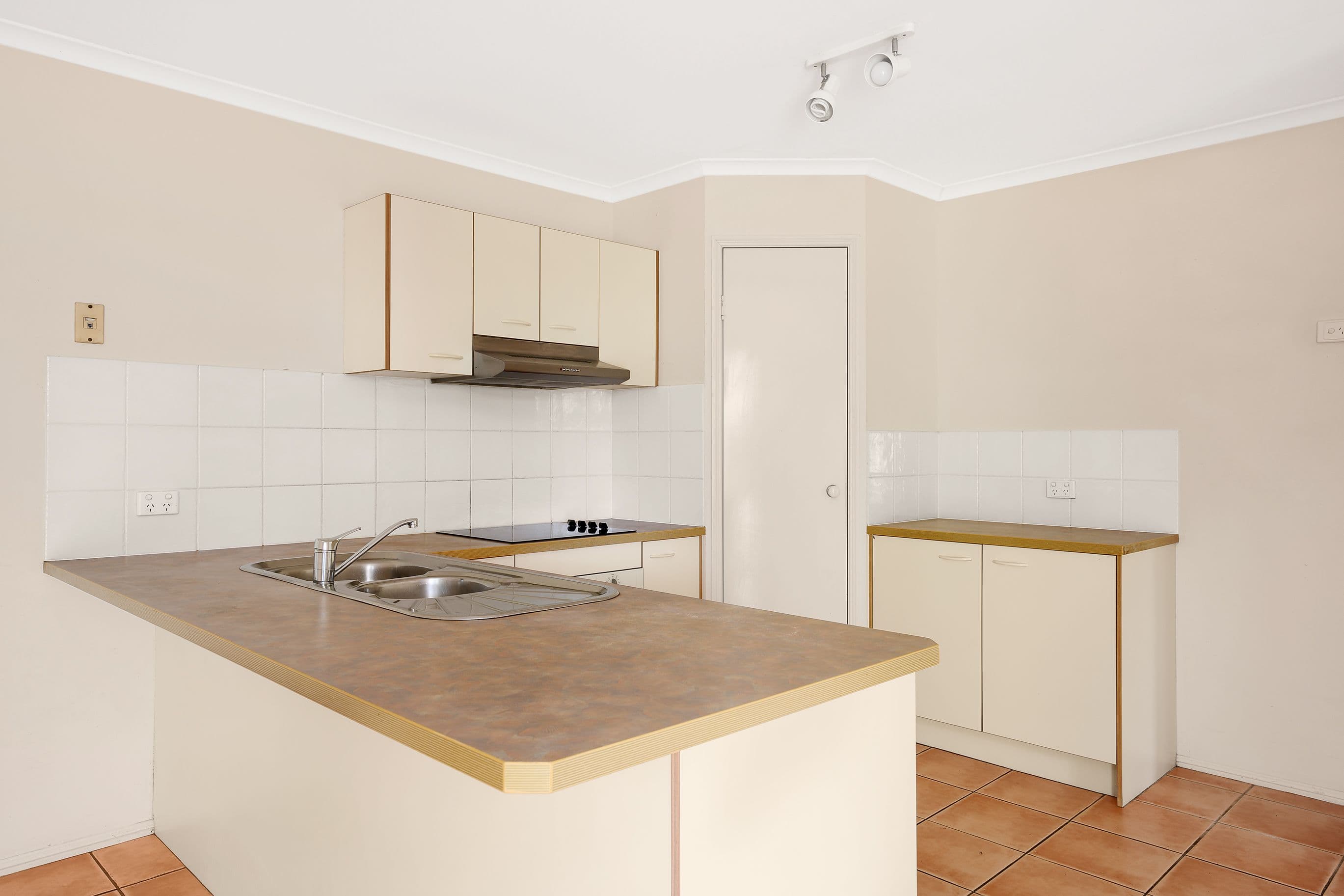 10 Neerim Close, Kallangur QLD 4503, Kallangur - Thumbnail 4
