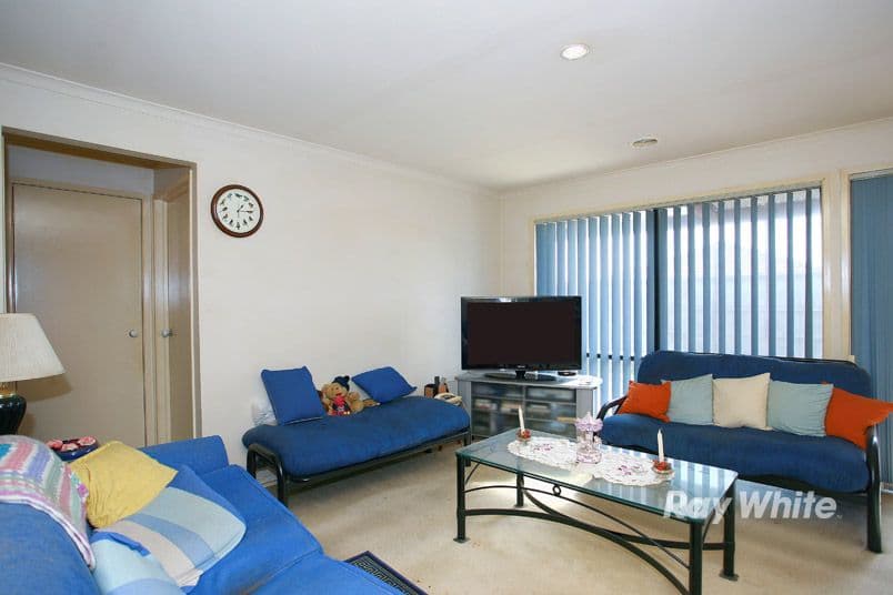 13 Geebung Road, CRANBOURNE VIC 3977, Cranbourne West - Thumbnail 6