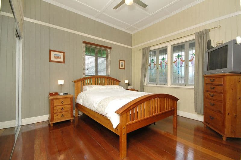 49 Oxley Drive, HOLLAND PARK QLD 4121, Holland Park - Thumbnail 4