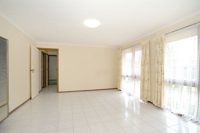 11 Nicole Avenue, SPRINGVALE SOUTH VIC 3172, Springvale South - Thumbnail 3