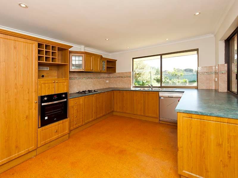 18 McClure Street, SAFETY BAY WA 6169, Safety Bay - Thumbnail 3