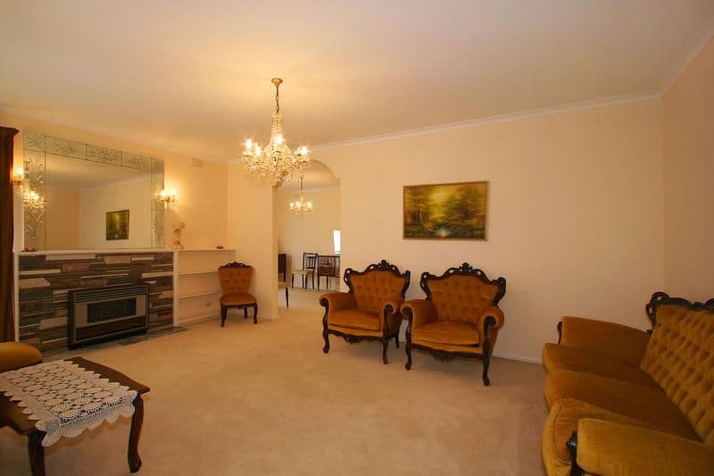 102 Brady Road, BENTLEIGH EAST VIC 3165, Bentleigh East - Thumbnail 2