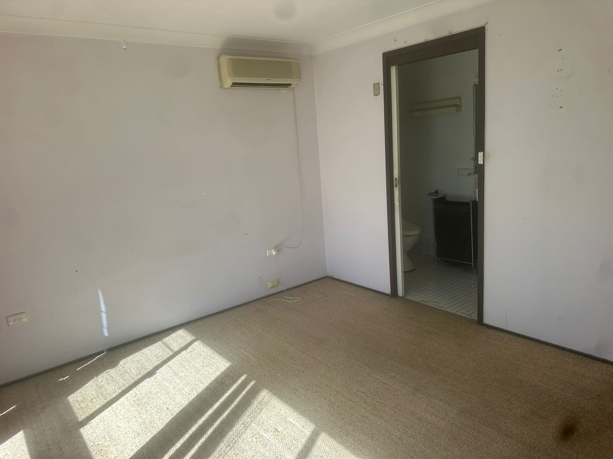12 Patrick Avenue, Castle Hill NSW 2154, Castle Hill - Thumbnail 5