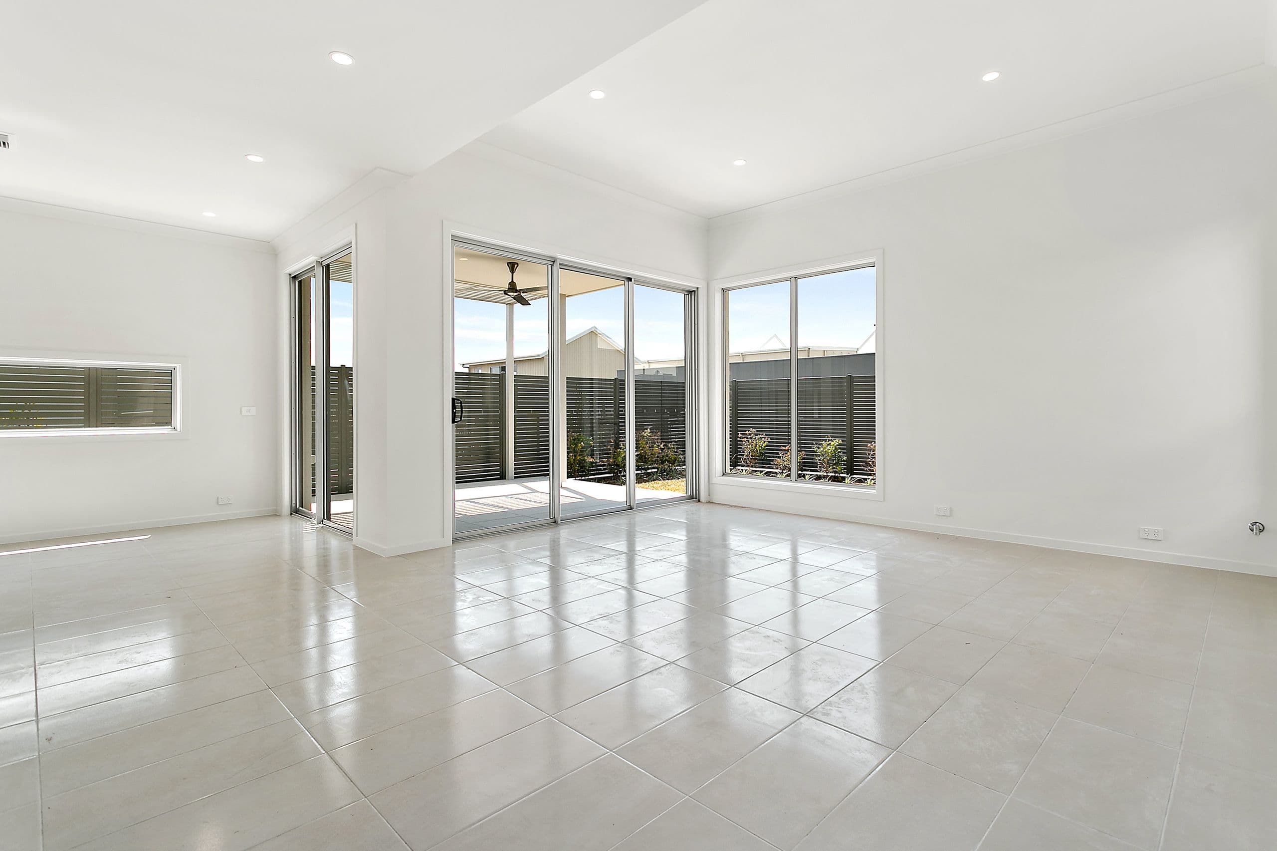 14 Cowries Avenue, Shell Cove - Thumbnail 2