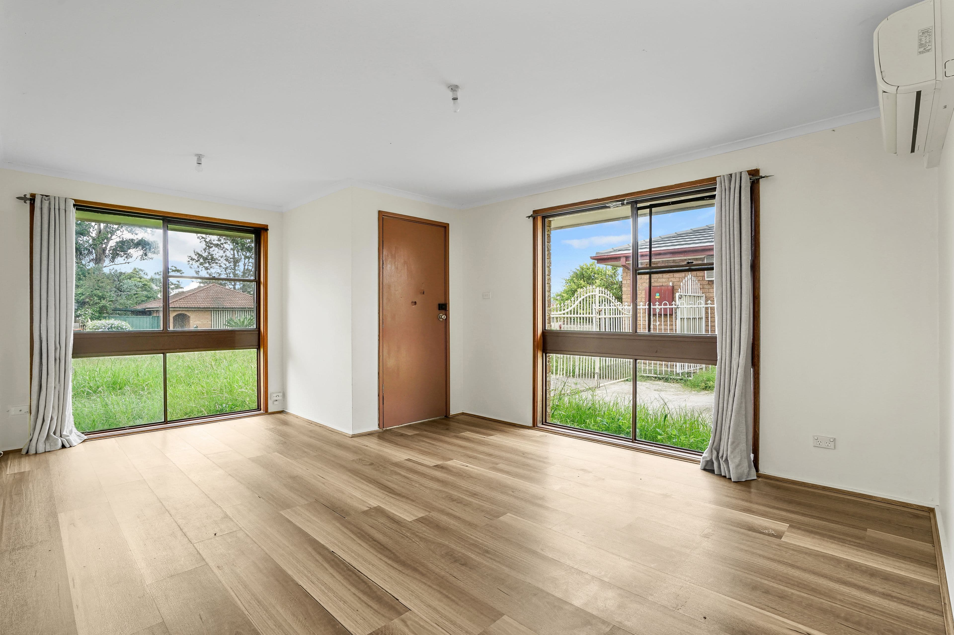 21 Reston Avenue, Hebersham NSW 2770, Hebersham - Thumbnail 2