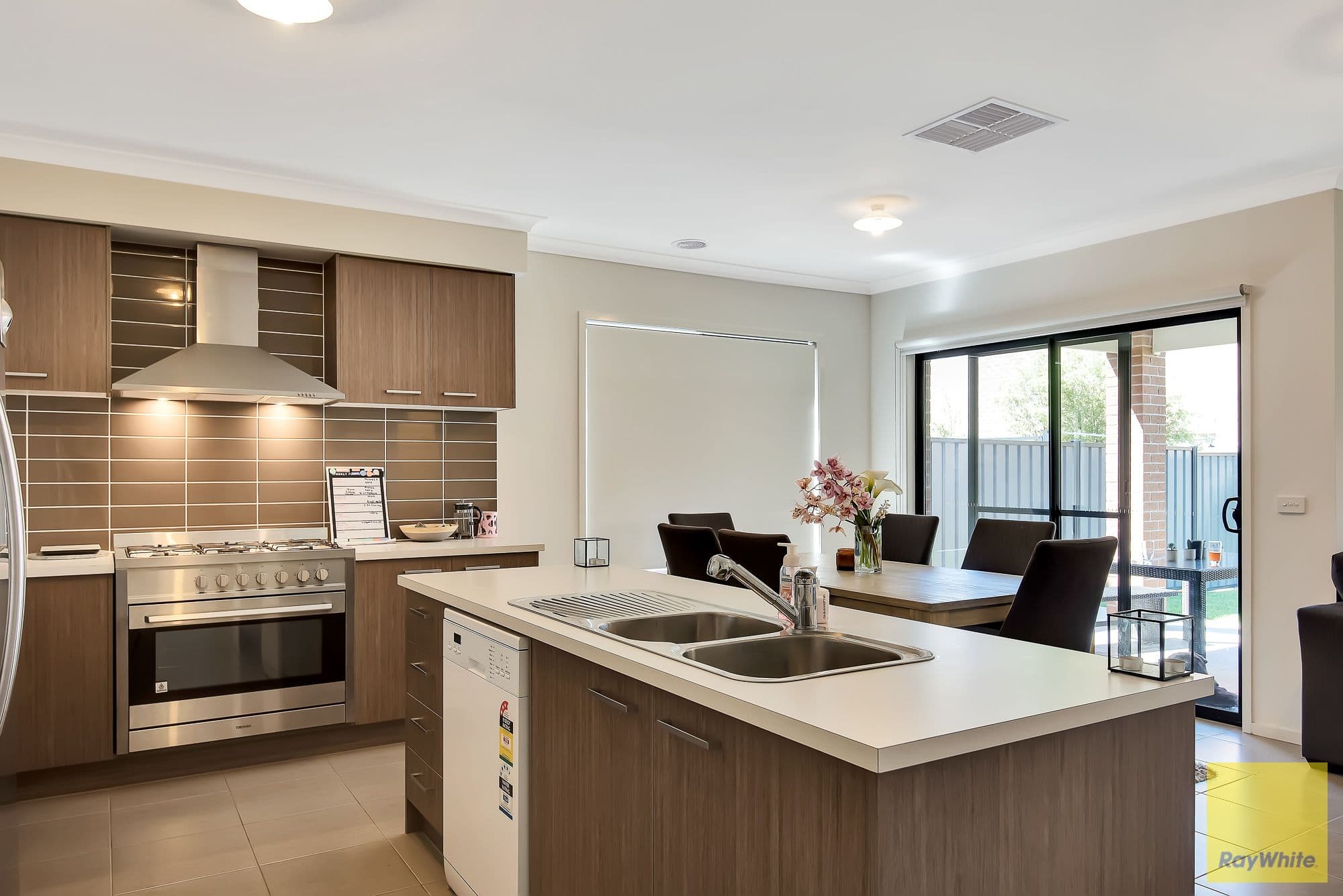 32 Monet Drive, Truganina VIC 3029, Truganina - Thumbnail 5