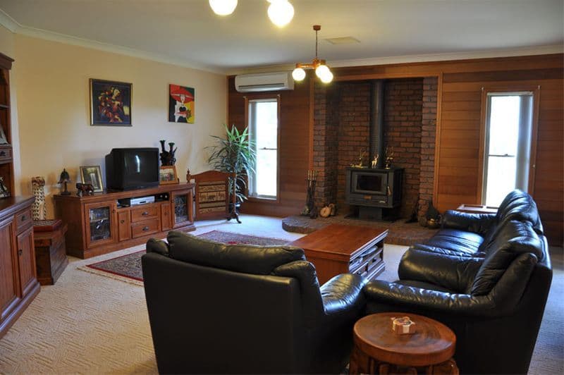 68  Roberts Road, STANTHORPE QLD 4380, Stanthorpe - Thumbnail 7
