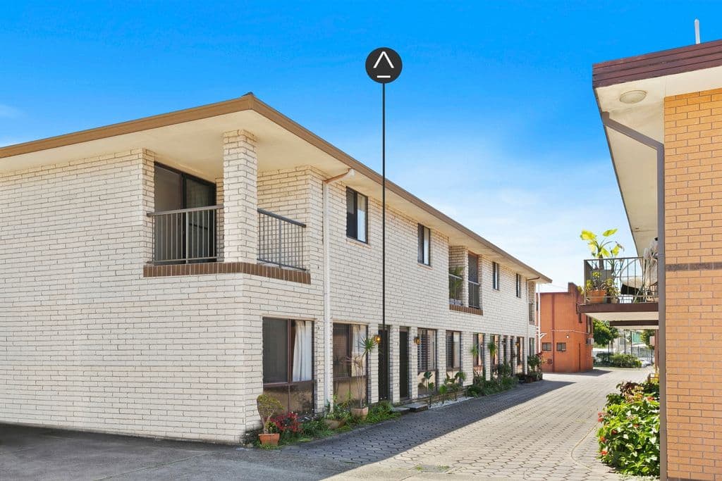 5/117 Wharf Street, Tweed Heads - Image 1