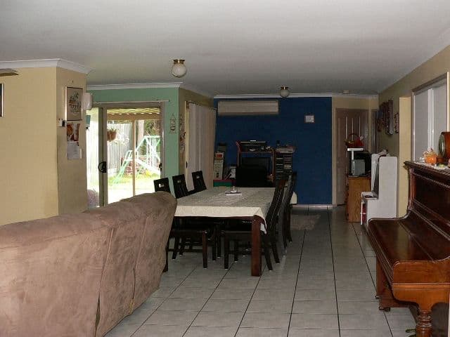 3 Amberwood Drive, UPPER COOMERA QLD 4209, Upper Coomera - Thumbnail 2