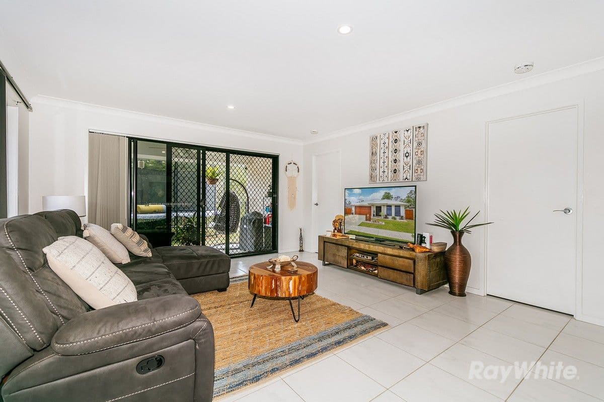 16 Birdwing Crescent, FLAGSTONE QLD 4280, Flagstone - Thumbnail 3