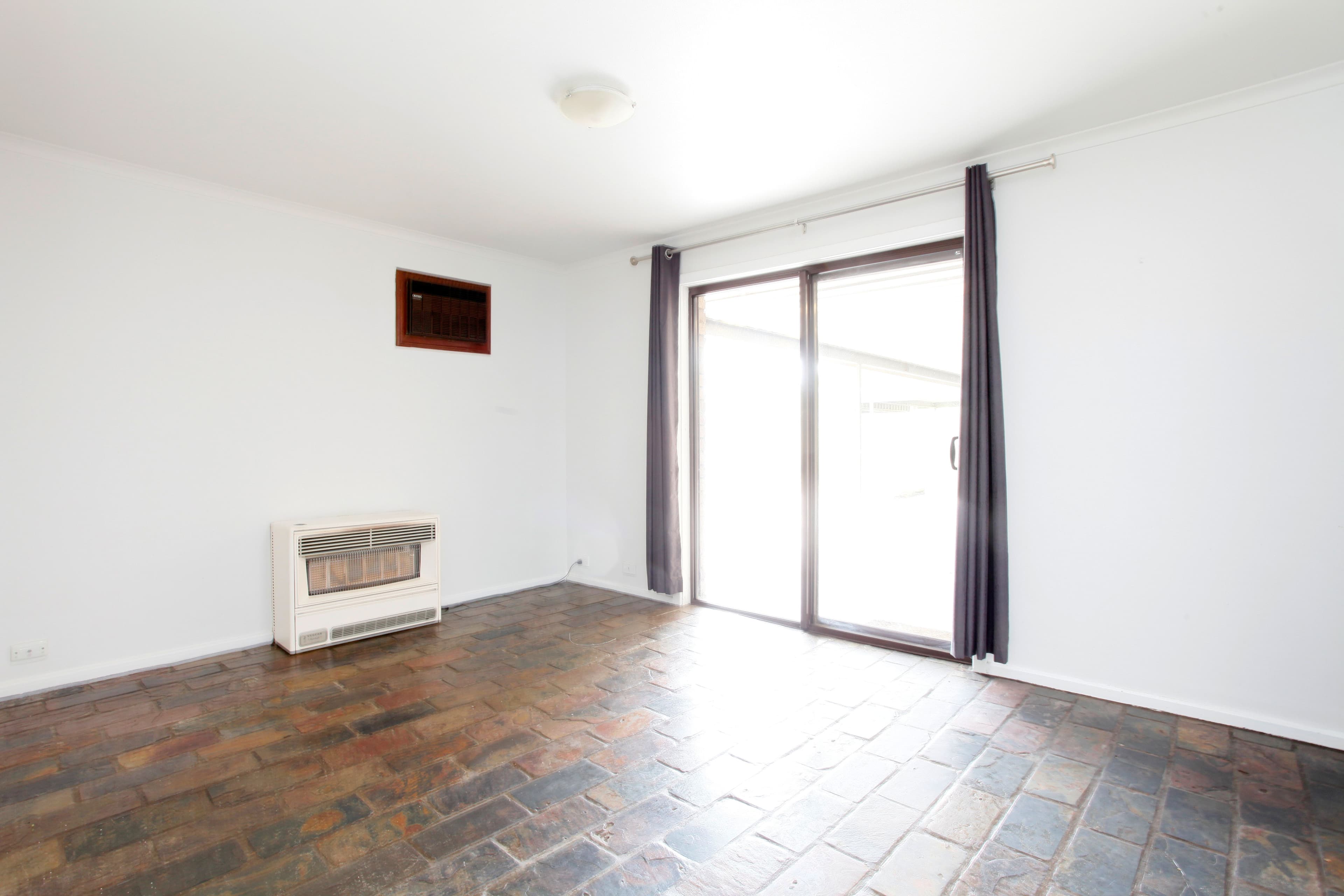4005/2 Sovereign Point Court, Doncaster - Thumbnail 4