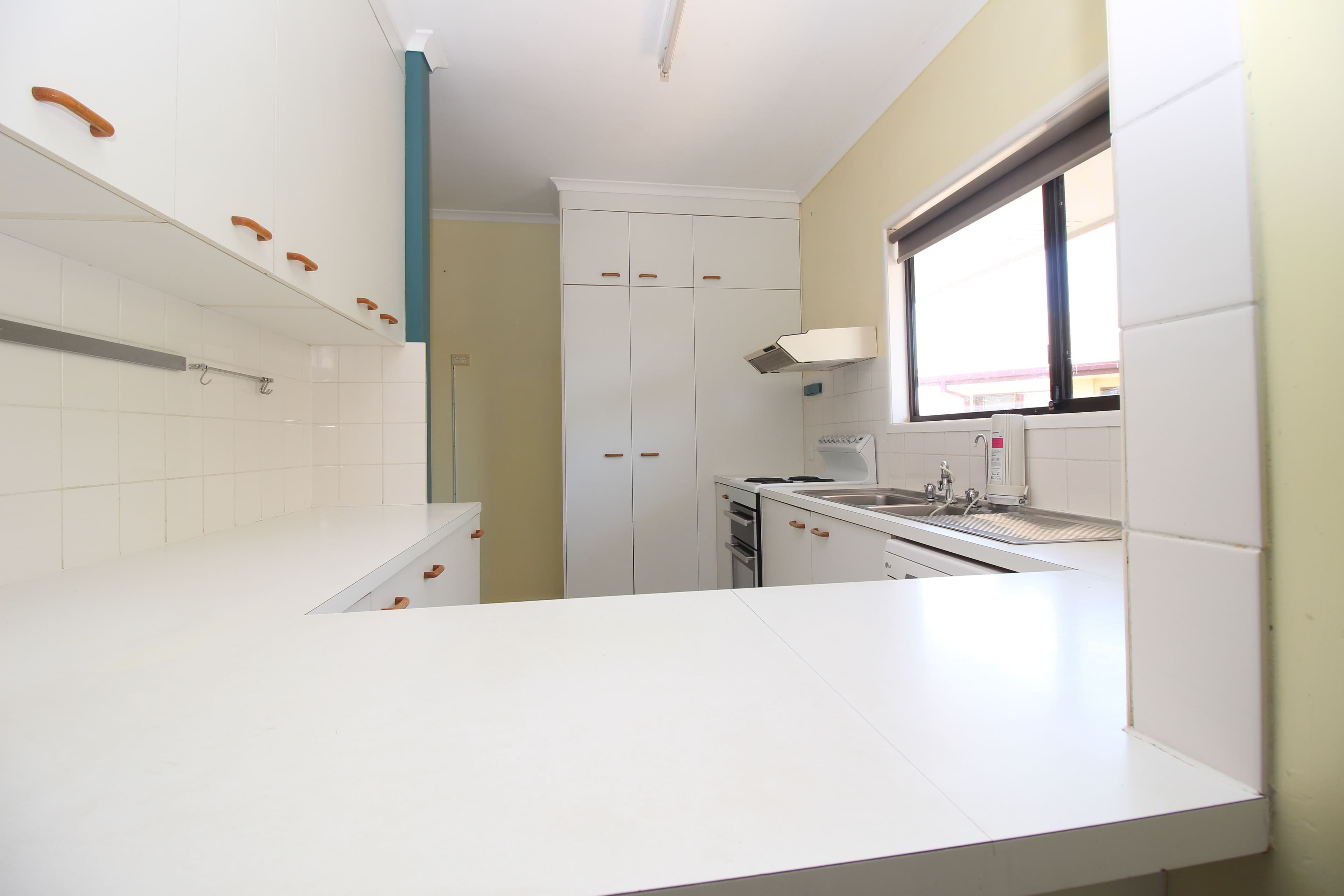 163 Opal Street, Emerald QLD 4720, Emerald - Thumbnail 4