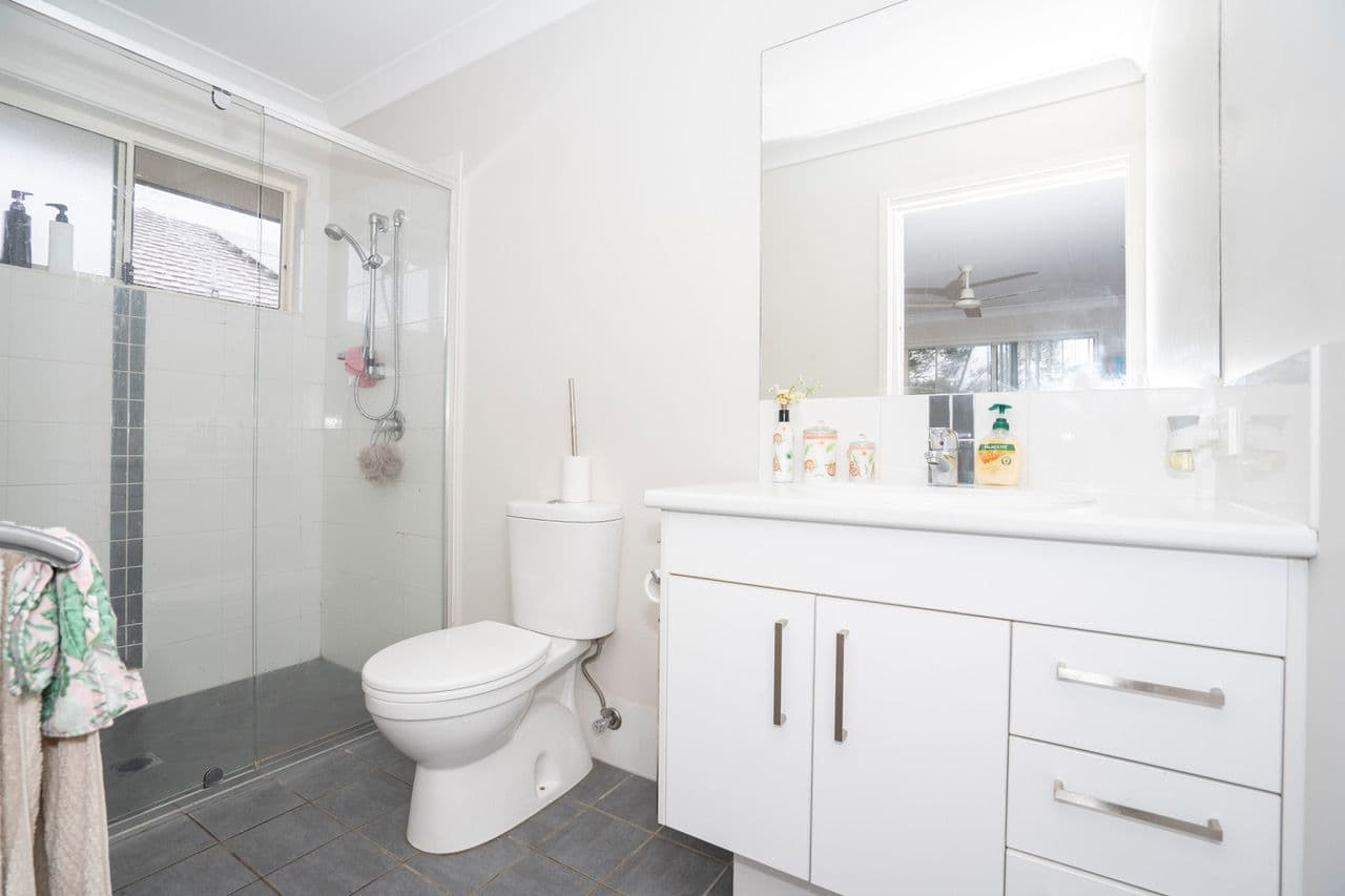 37 Adam Street, Beachmere QLD 4510, Beachmere - Thumbnail 8