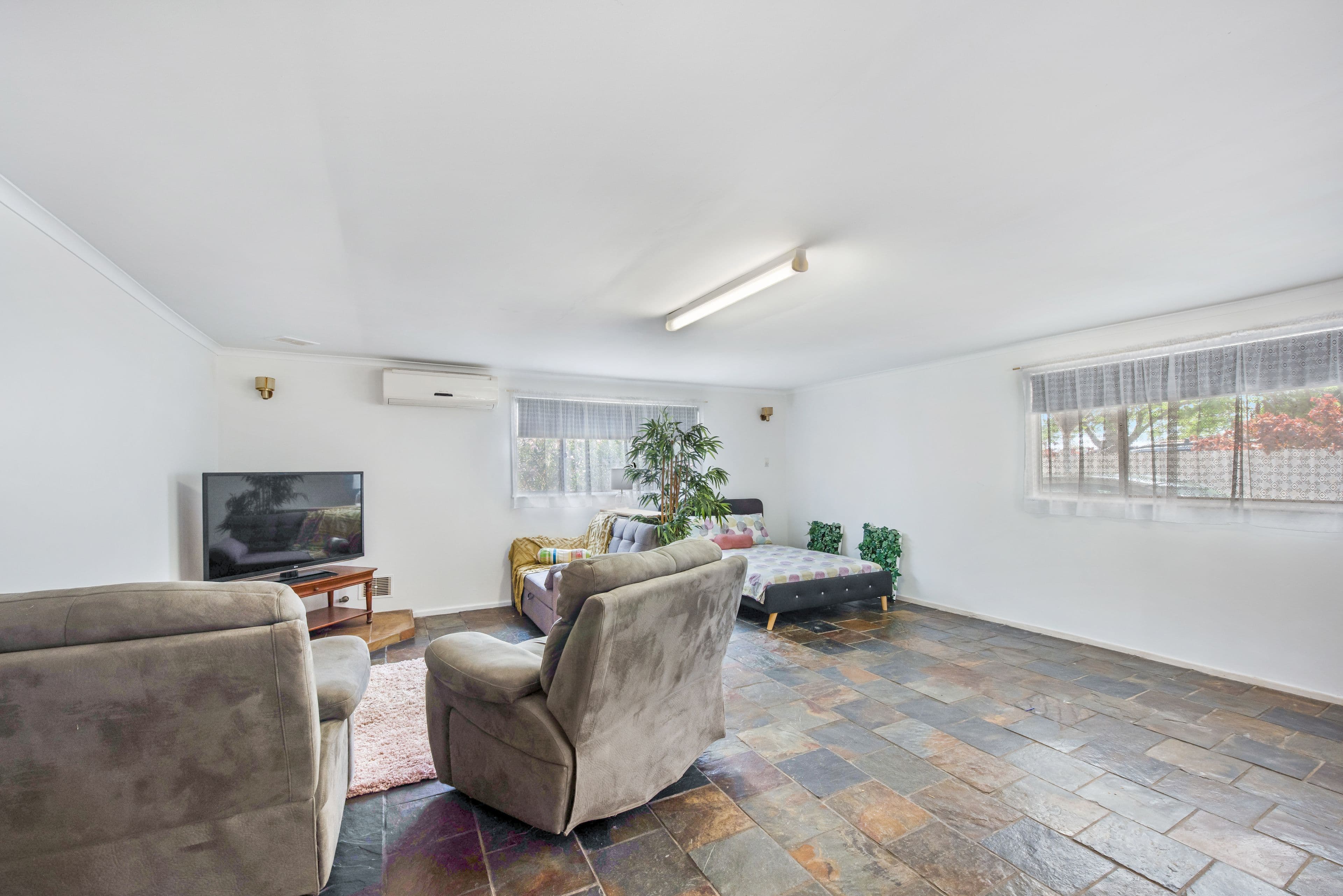 8 Zamia Street, Rangeway WA 6530, Rangeway - Thumbnail 8