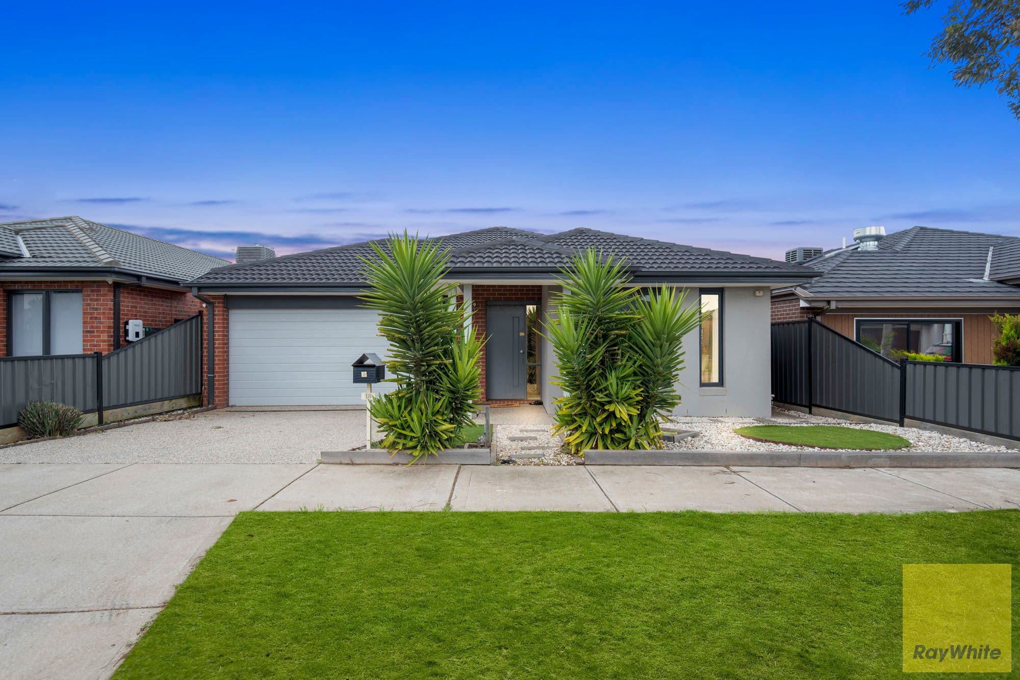 18 Legacy Drive, Truganina VIC 3029, Truganina - Thumbnail 2