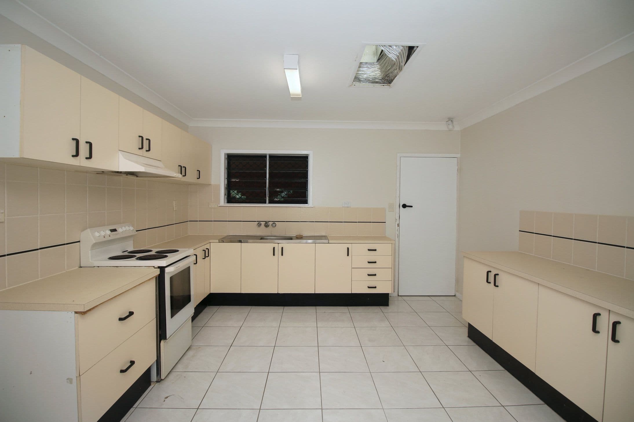 3 Noonan Street, Heatley QLD 4814, Heatley - Thumbnail 2