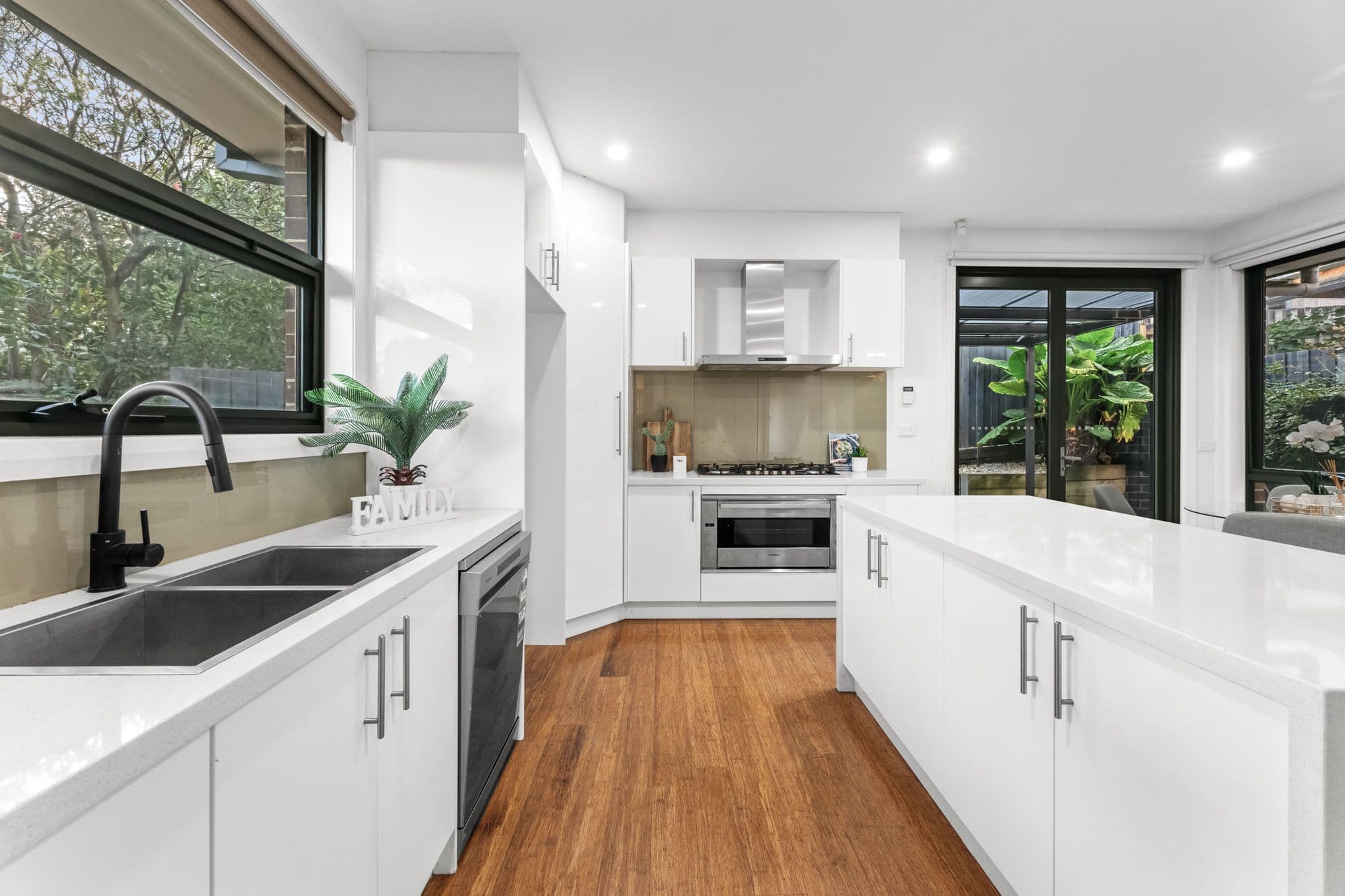 62 Hilltop Crescent, Burwood East VIC 3151, Burwood East - Thumbnail 4