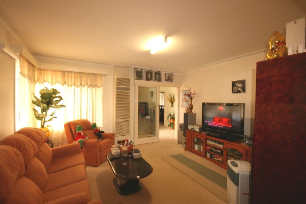 29  Errington Road, ST ALBANS VIC 3021, St Albans - Thumbnail 3