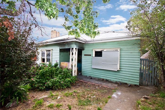 38 Beaconsfield Road, BRIAR HILL VIC 3088, Briar Hill - Thumbnail 2