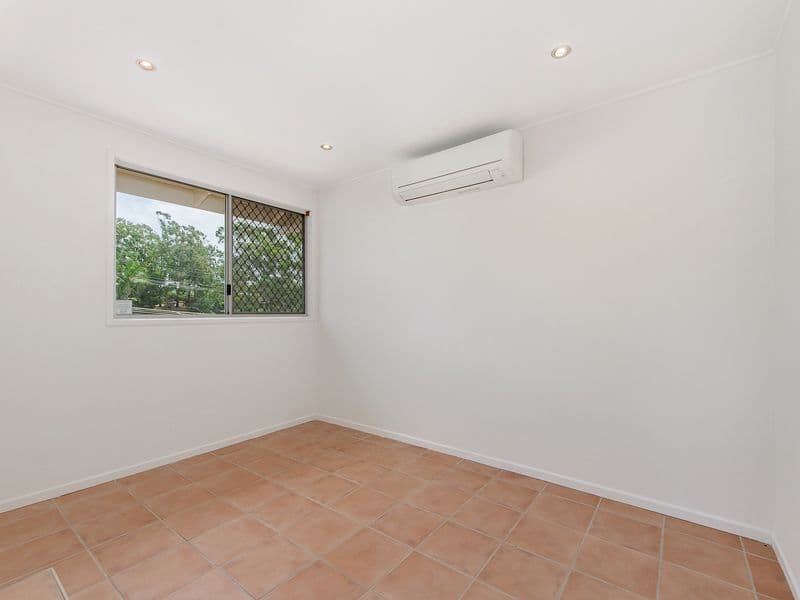 51 Lowanna Drive, Ashmore QLD 4214, Ashmore - Thumbnail 6