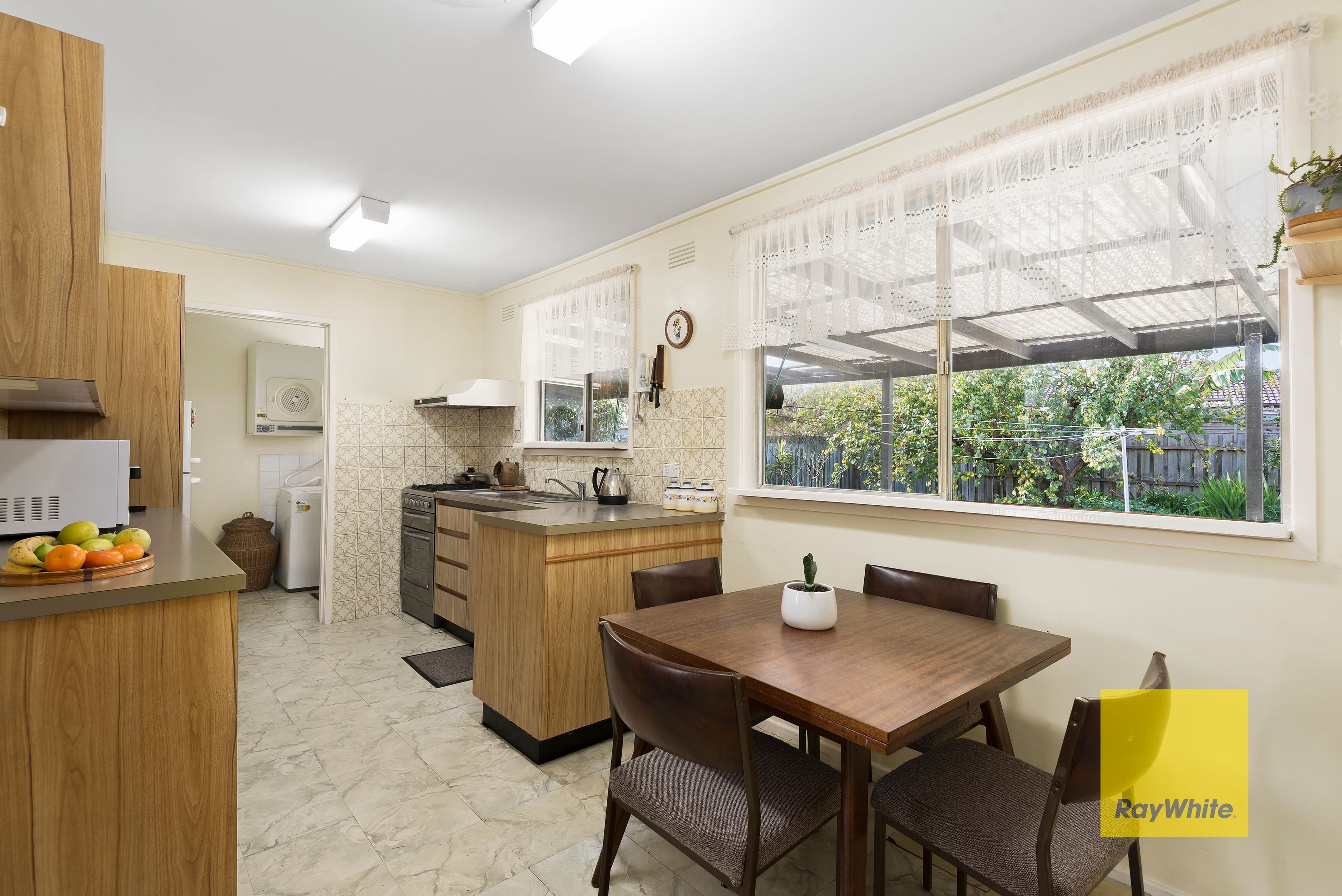 15 Carinya Avenue, Newcomb VIC 3219, Newcomb - Thumbnail 5