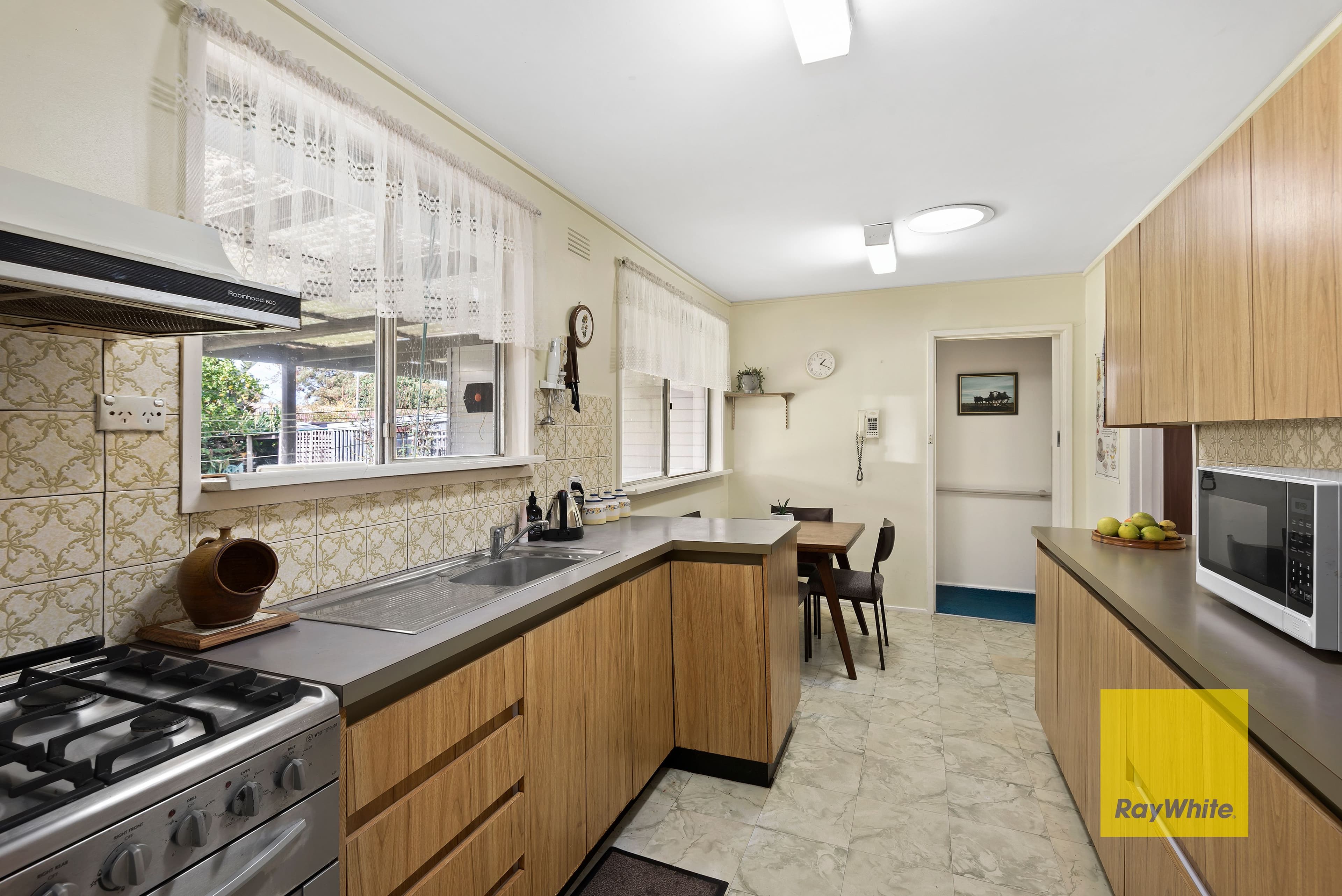 15 Carinya Avenue, Newcomb VIC 3219, Newcomb - Thumbnail 7