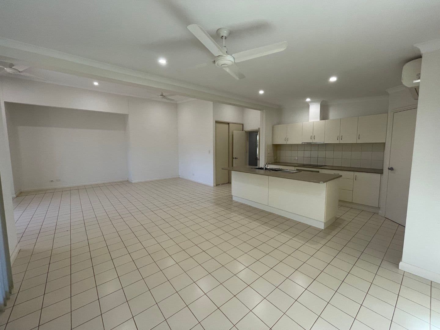 20 Kingfisher Way, Nickol WA 6714, Nickol - Thumbnail 2