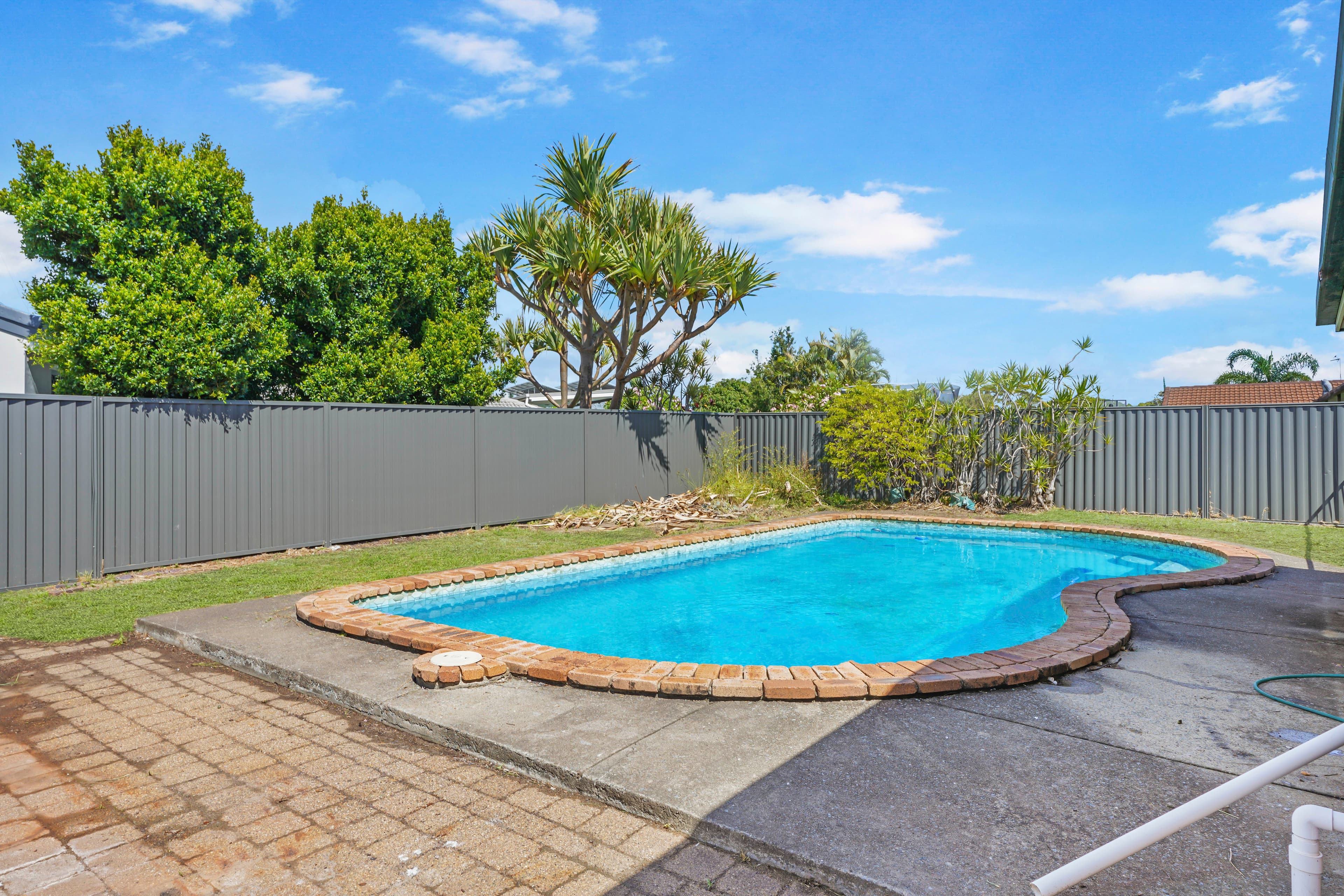 12 Bowline Road, Mermaid Waters QLD 4218, Mermaid Waters - Thumbnail 3