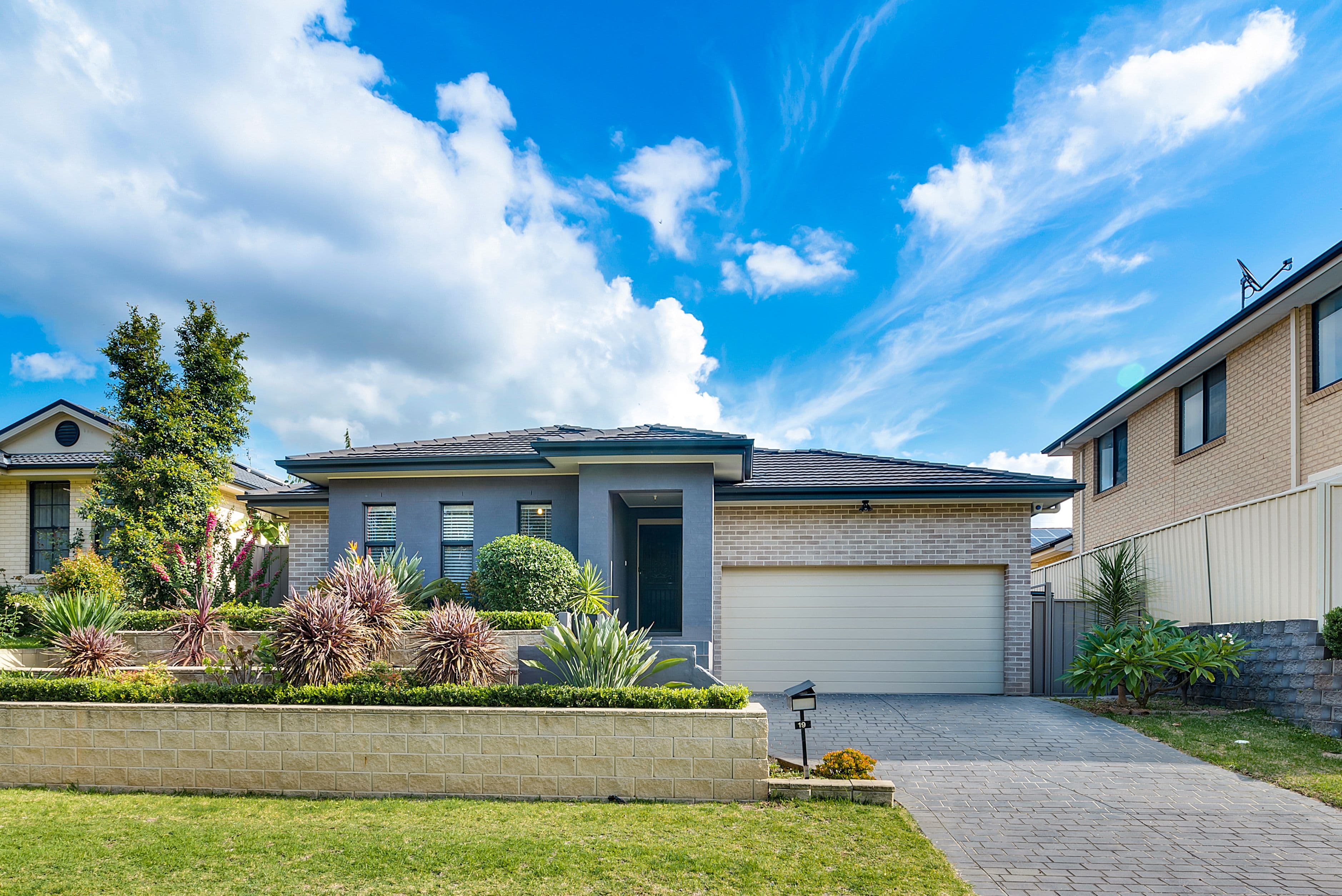 19 Gabriel Circuit, Blair Athol - Image 1