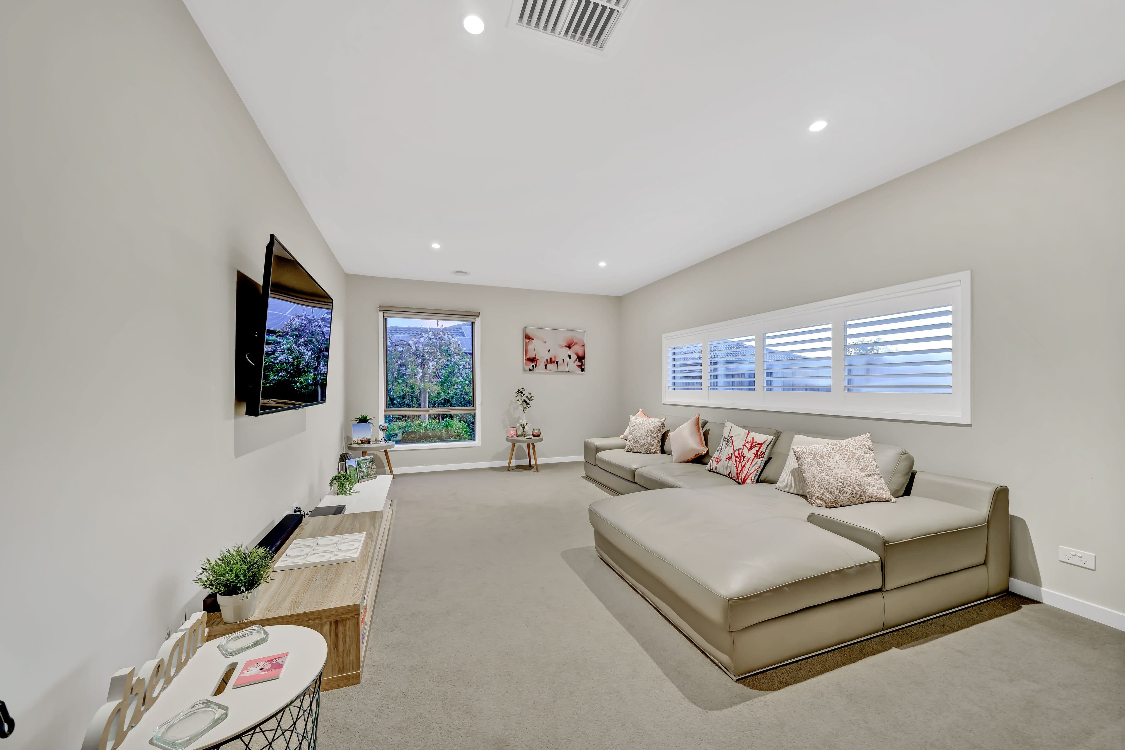 19 Sikes Road, Clyde North VIC 3978, Clyde North - Thumbnail 8