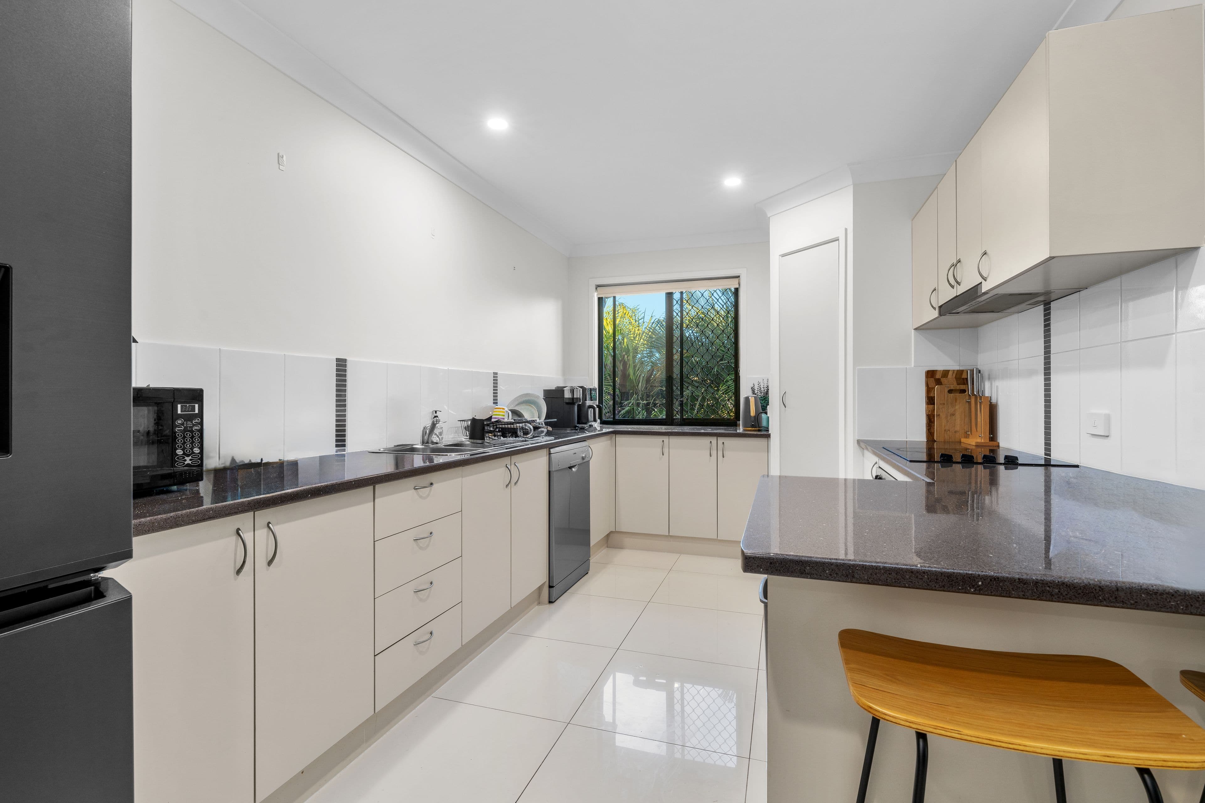 6 Barrington Street, Upper Coomera QLD 4209, Upper Coomera - Thumbnail 3