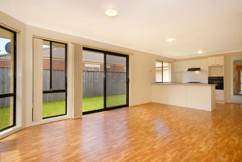 28 Winslow Avenue, STANHOPE GARDENS NSW 2768, Stanhope Gardens - Thumbnail 4