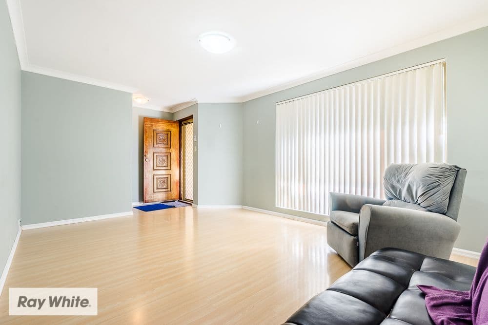 19 Yenisey Crescent, Beechboro WA 6063, Beechboro - Thumbnail 2
