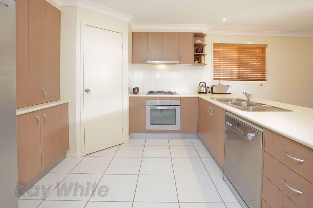 7 Driftwood Place, SPRINGFIELD LAKES QLD 4300, Springfield Lakes - Thumbnail 5