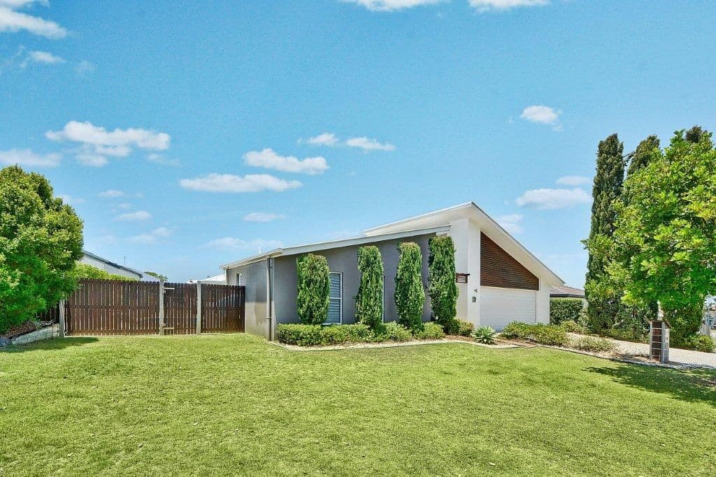 30 Montserrat Crescent, CALOUNDRA WEST QLD 4551, Caloundra West - Thumbnail 3