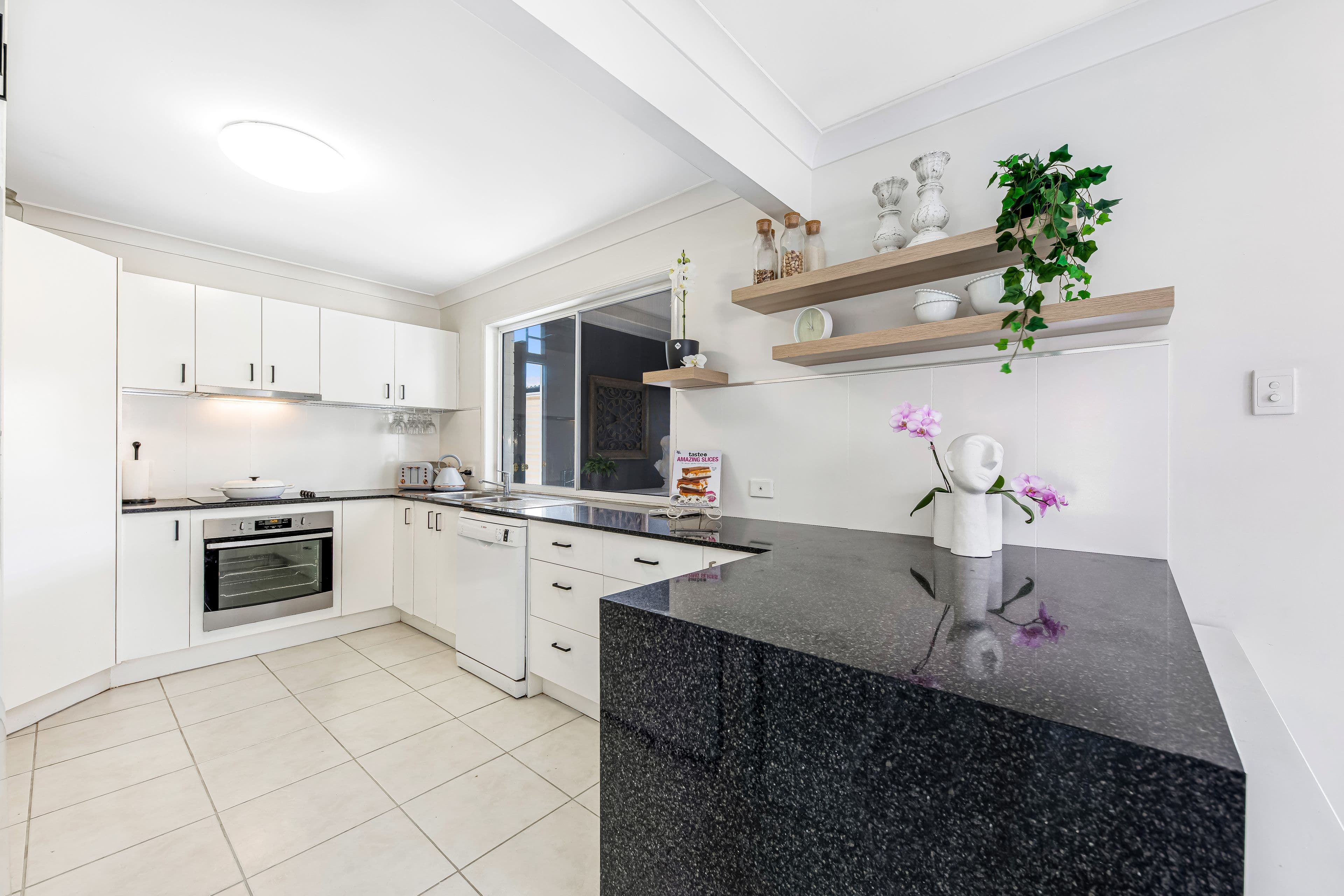 12 Bernheid Crescent, Sippy Downs QLD 4556, Sippy Downs - Thumbnail 8