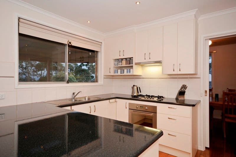 6 SPRINGSONG PASS, CHIRNSIDE PARK VIC 3116, Chirnside Park - Thumbnail 3