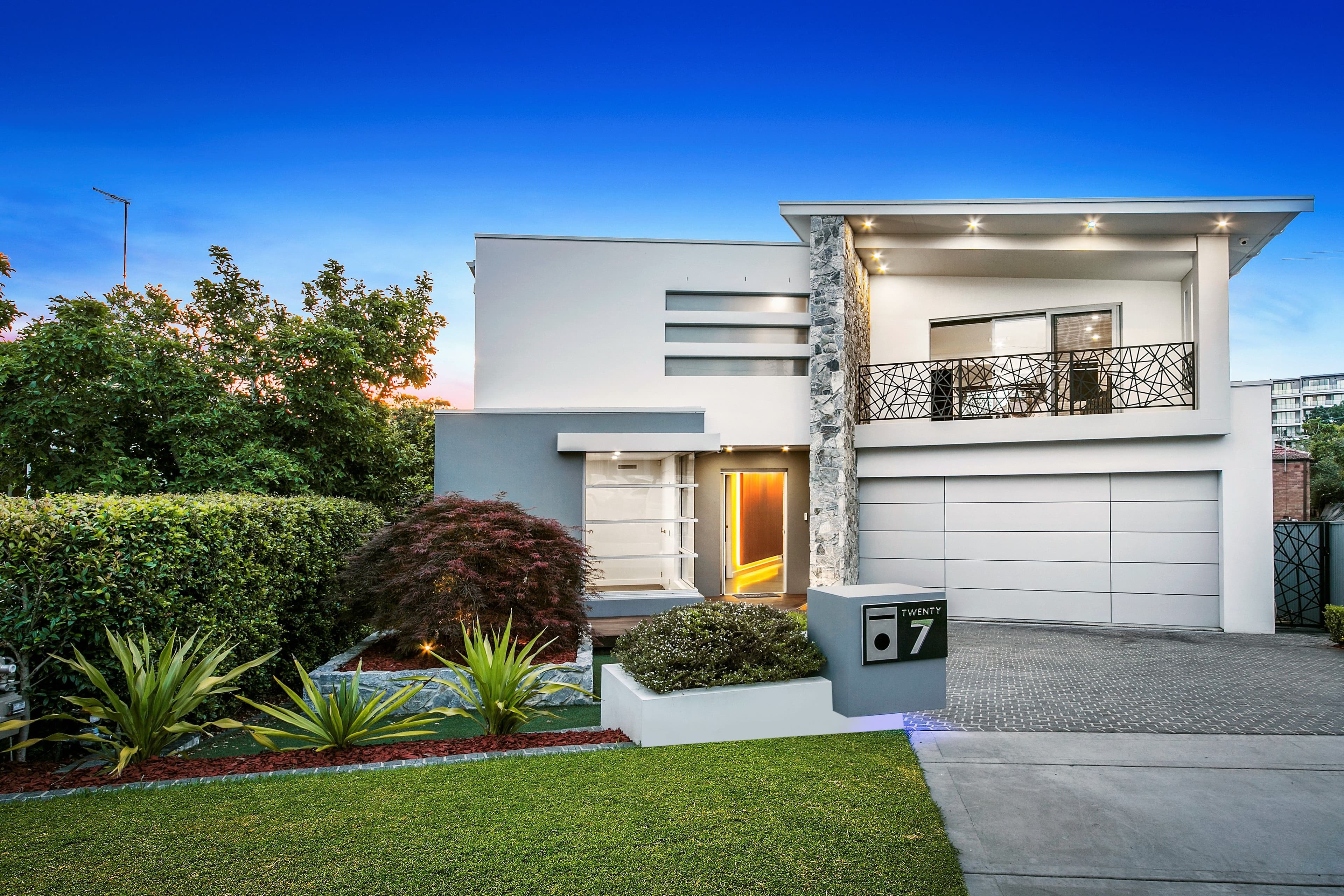 27 Osborne Avenue, Putney - Image 1