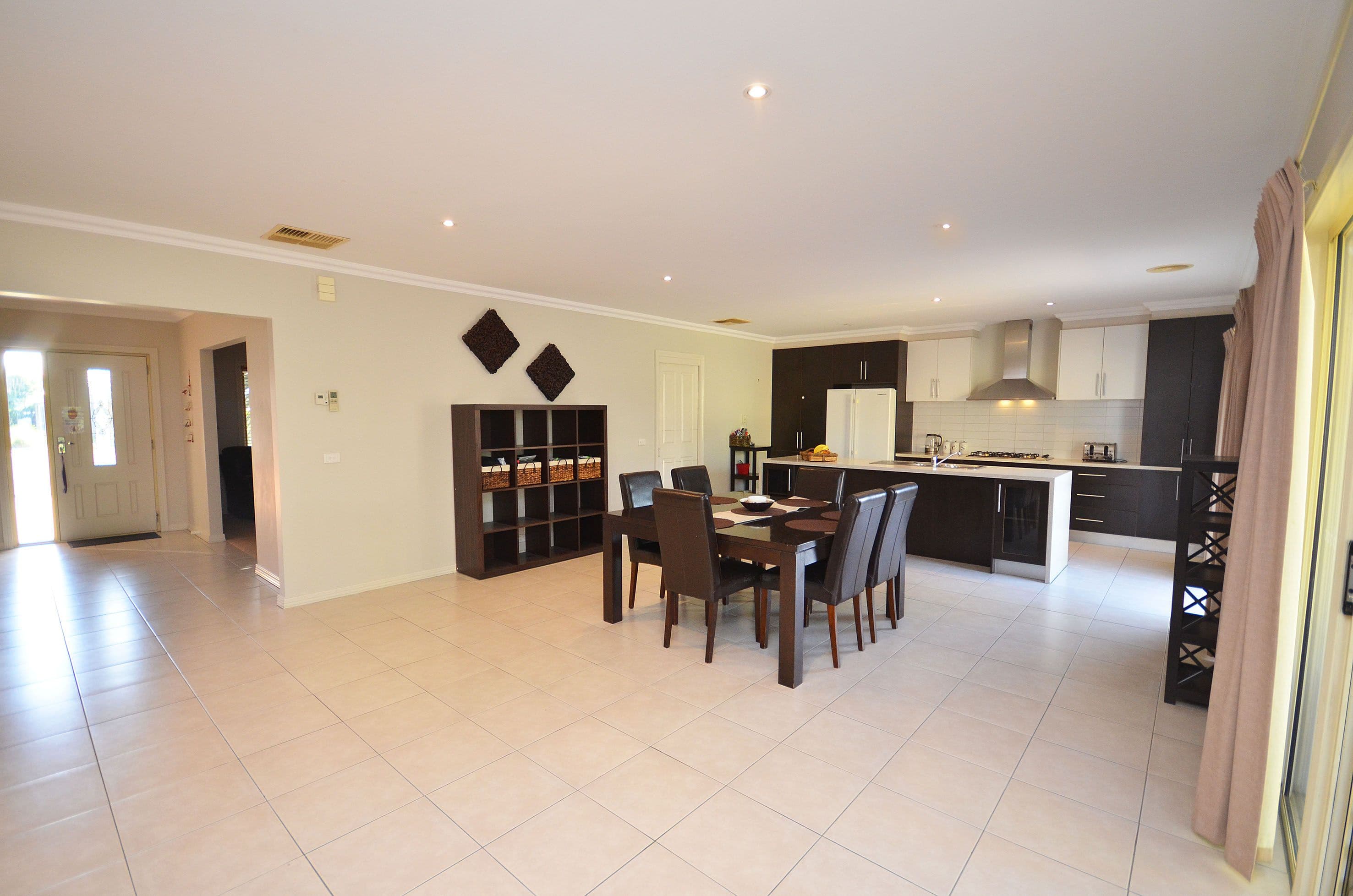 2 Westin Place, Echuca VIC 3564, Echuca - Thumbnail 4