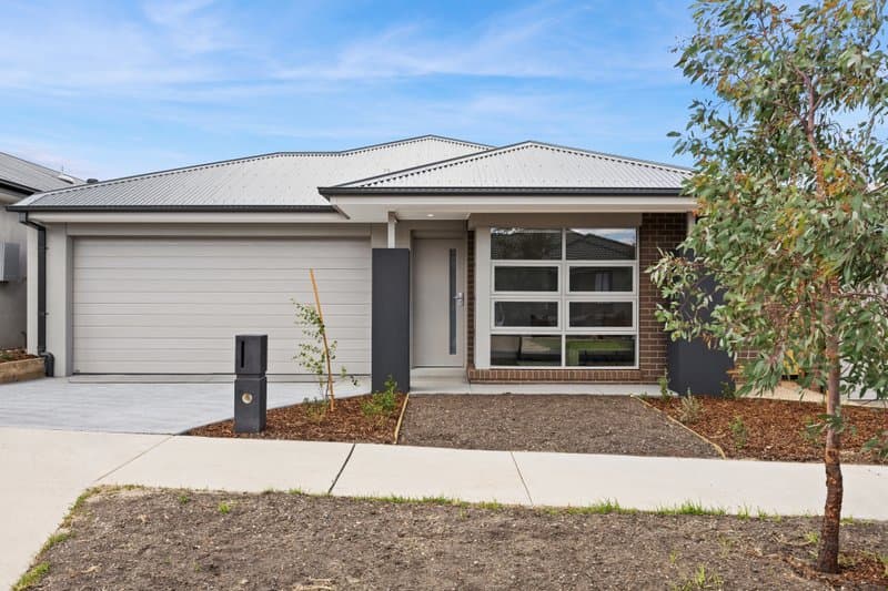 7 Goshawk Road, Sunbury - Image 1