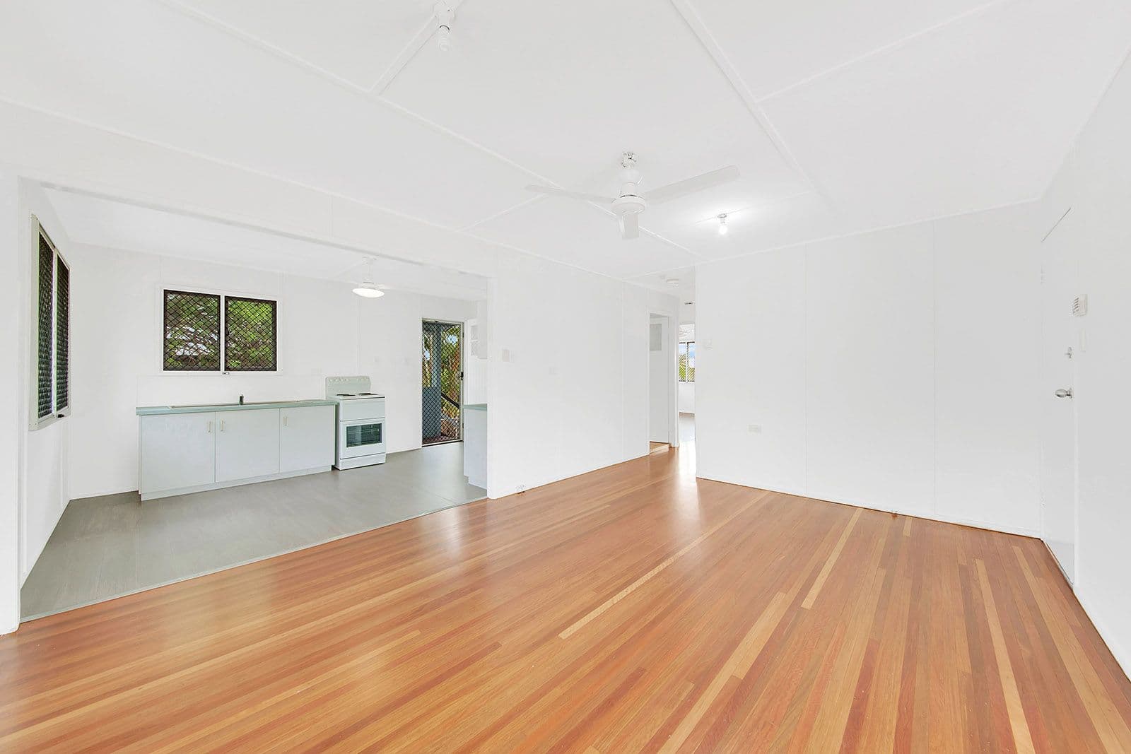 116 O'Connell Street, Barney Point QLD 4680, Barney Point - Thumbnail 3